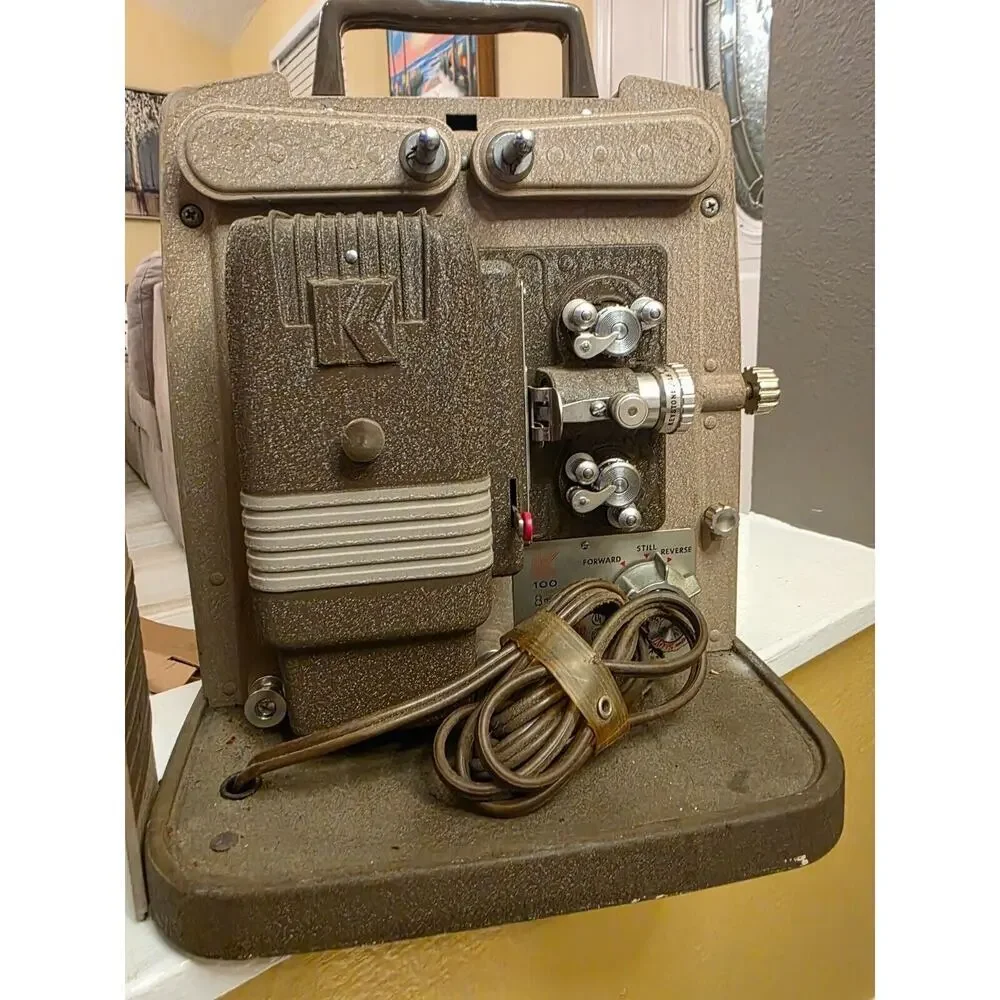 Vintage Keystone K100 8mm Movie Projector 5 Amps.115 Volts. A. C. Keystone Camer